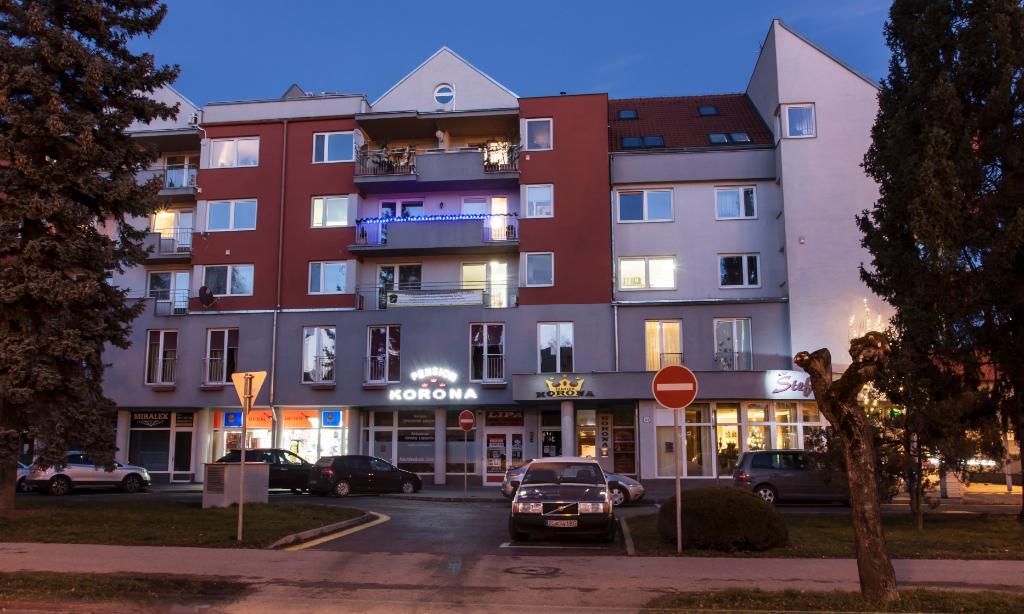 Penzion Korona Púchov Exterior foto